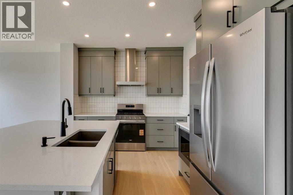 31 Creekstone Green Sw, Calgary, Alberta  T2X 6H6 - Photo 12 - A2284189