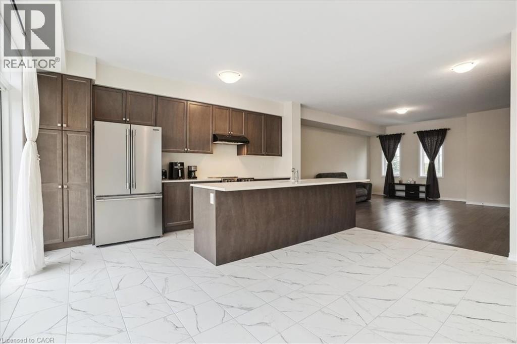 16 Utter Place, Stoney Creek, Ontario  L8J 0H7 - Photo 3 - 40816206