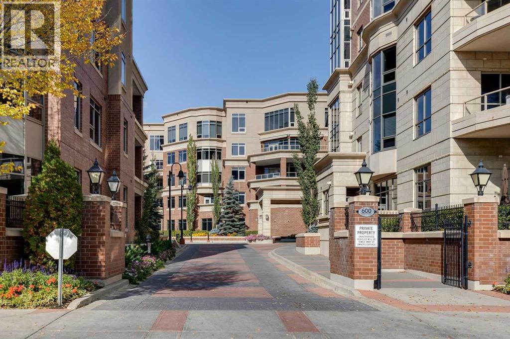 404, 600 Princeton Way SW, Calgary, Alberta  T2P 5N4 - Photo 2 - A2294035