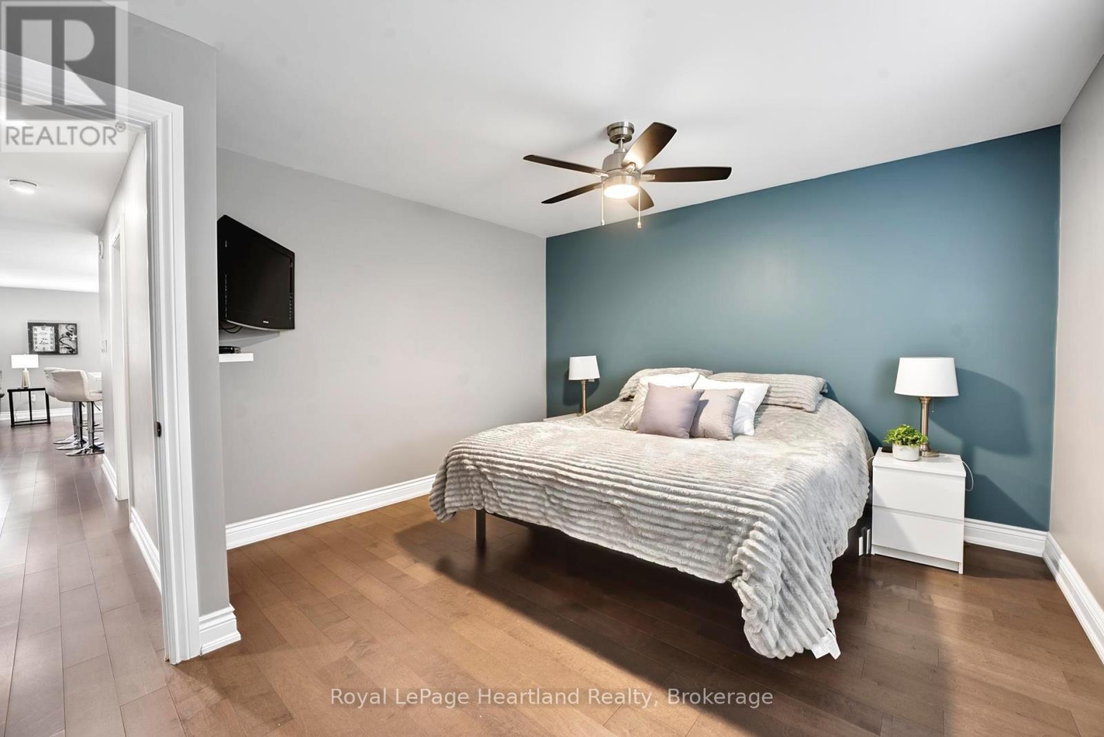 20 Crawford Street, North Huron, Ontario  N0G 2W0 - Photo 22 - X12950760