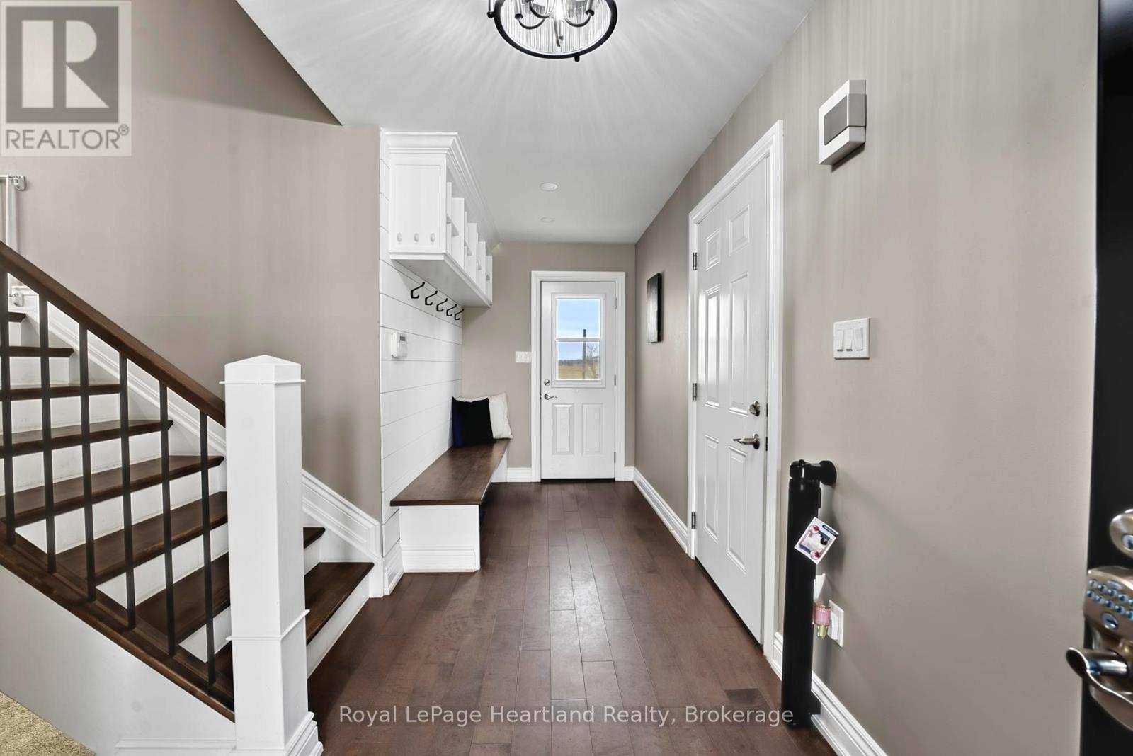 20 Crawford Street, North Huron, Ontario  N0G 2W0 - Photo 25 - X12950760