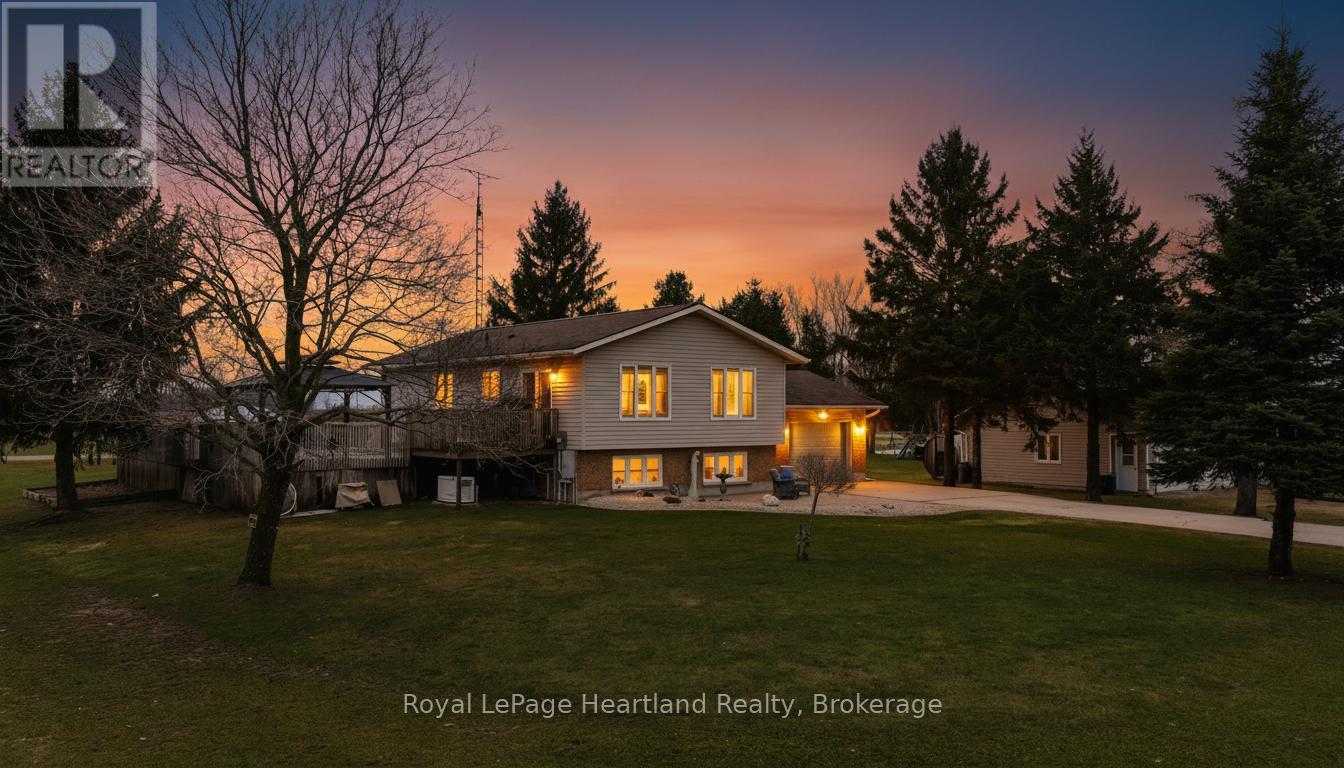 20 Crawford Street, North Huron, Ontario  N0G 2W0 - Photo 50 - X12950760