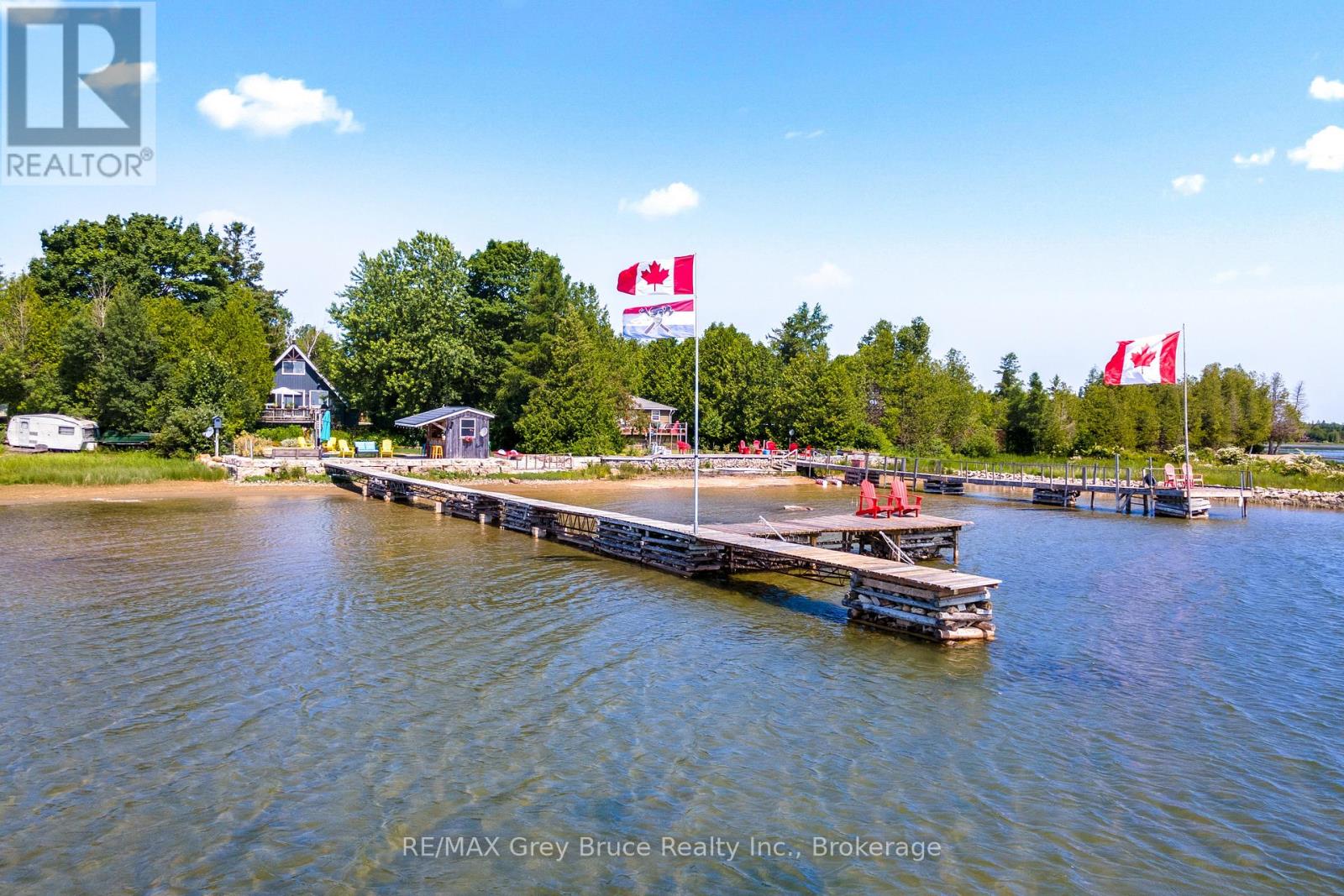 40 Aberdeen Avenue, Northern Bruce Peninsula, Ontario  N0H 2T0 - Photo 5 - X12950796