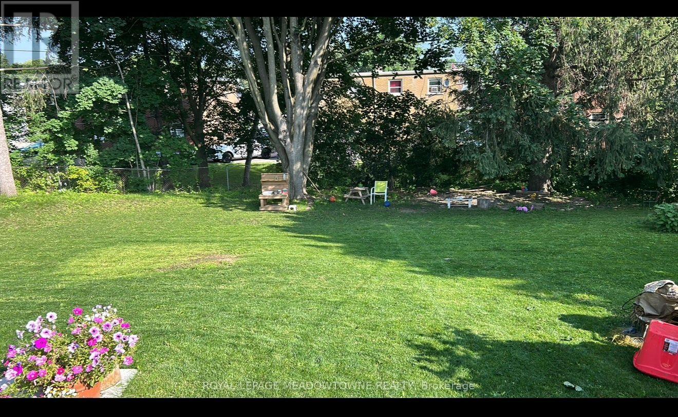 64 Dumbarton Street, Guelph, Ontario  N1E 3T6 - Photo 37 - X12921968