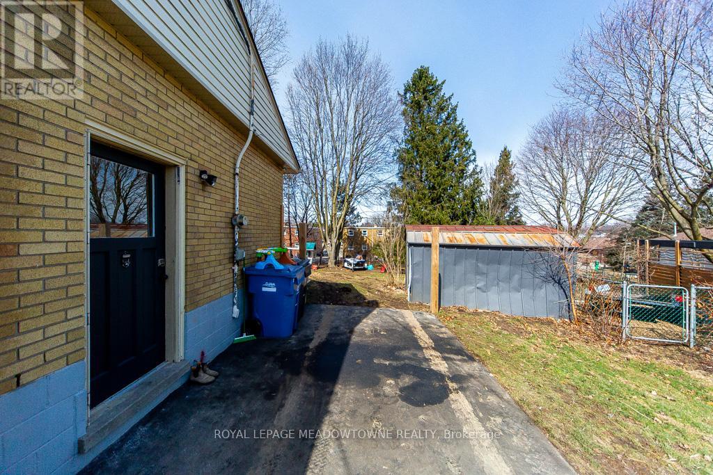 64 Dumbarton Street, Guelph, Ontario  N1E 3T6 - Photo 38 - X12921968