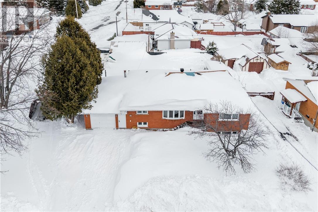 3182 Leo Avenue, Val Caron, Ontario  P3N 1B7 - Photo 29 - 2126978