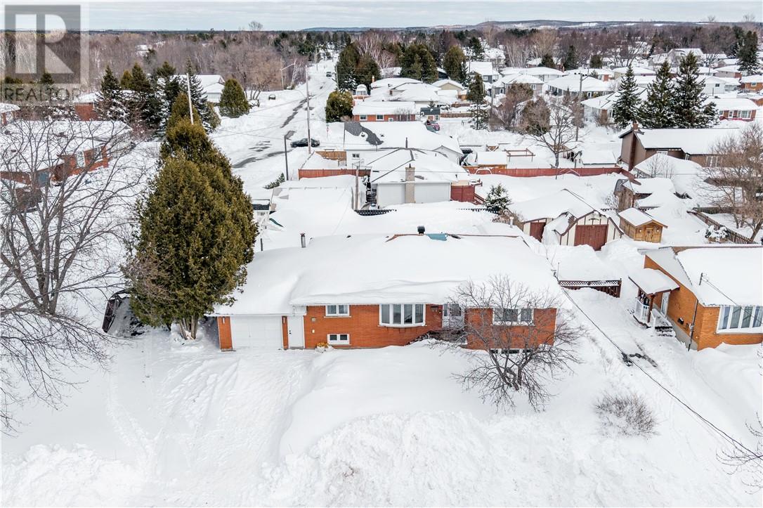 3182 Leo Avenue, Val Caron, Ontario  P3N 1B7 - Photo 31 - 2126978