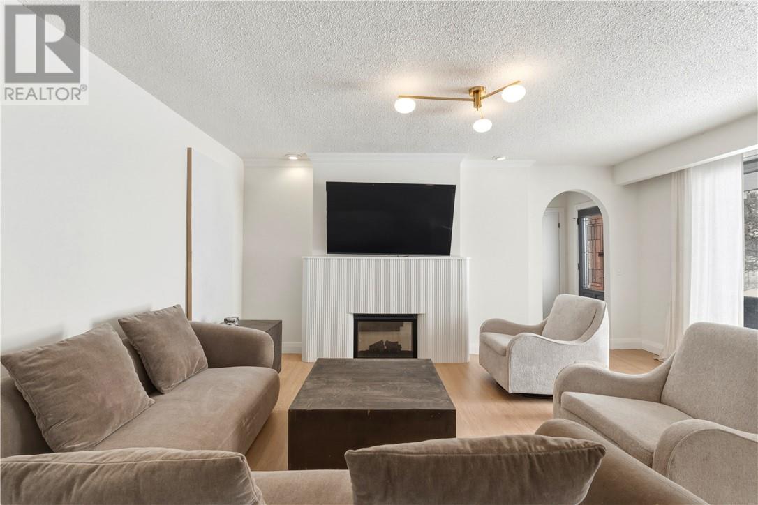 3182 Leo Avenue, Val Caron, Ontario  P3N 1B7 - Photo 4 - 2126978