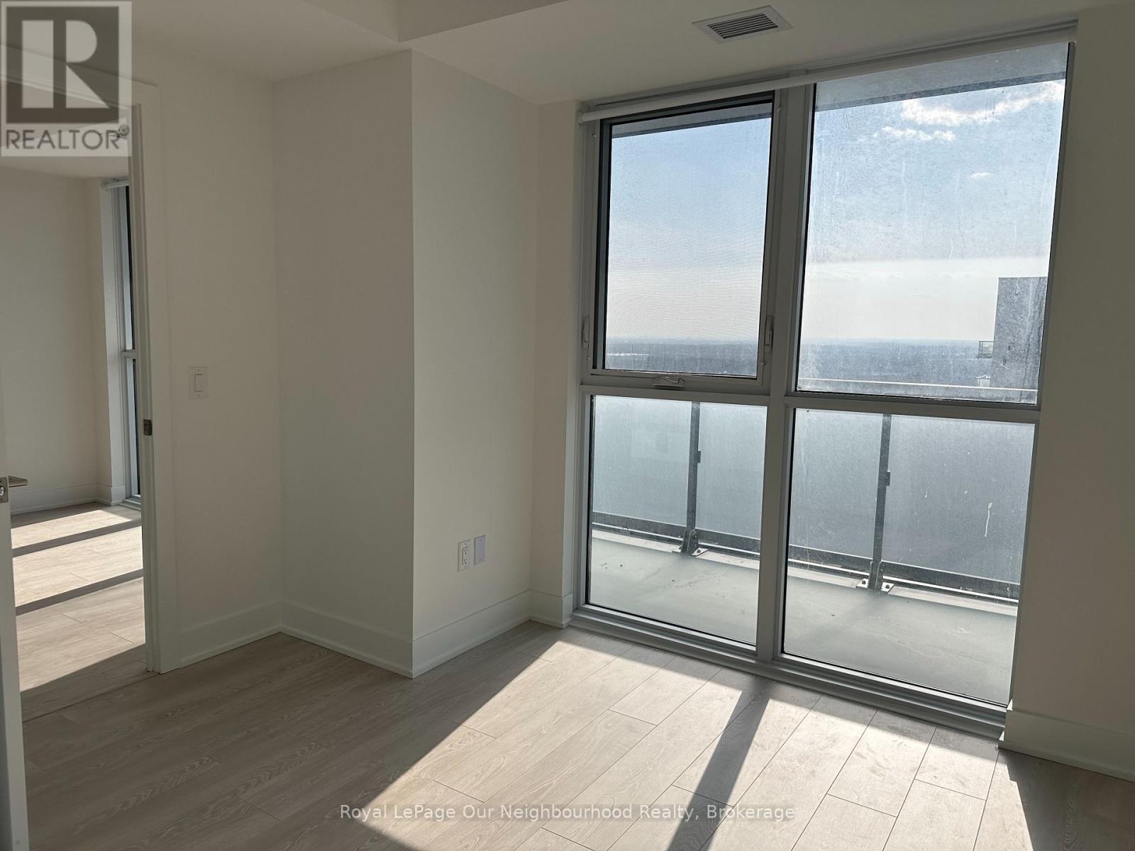 2615 - 2545 Simcoe Street N, Oshawa, Ontario L1L 0W3 - Photo 10 - E12950102