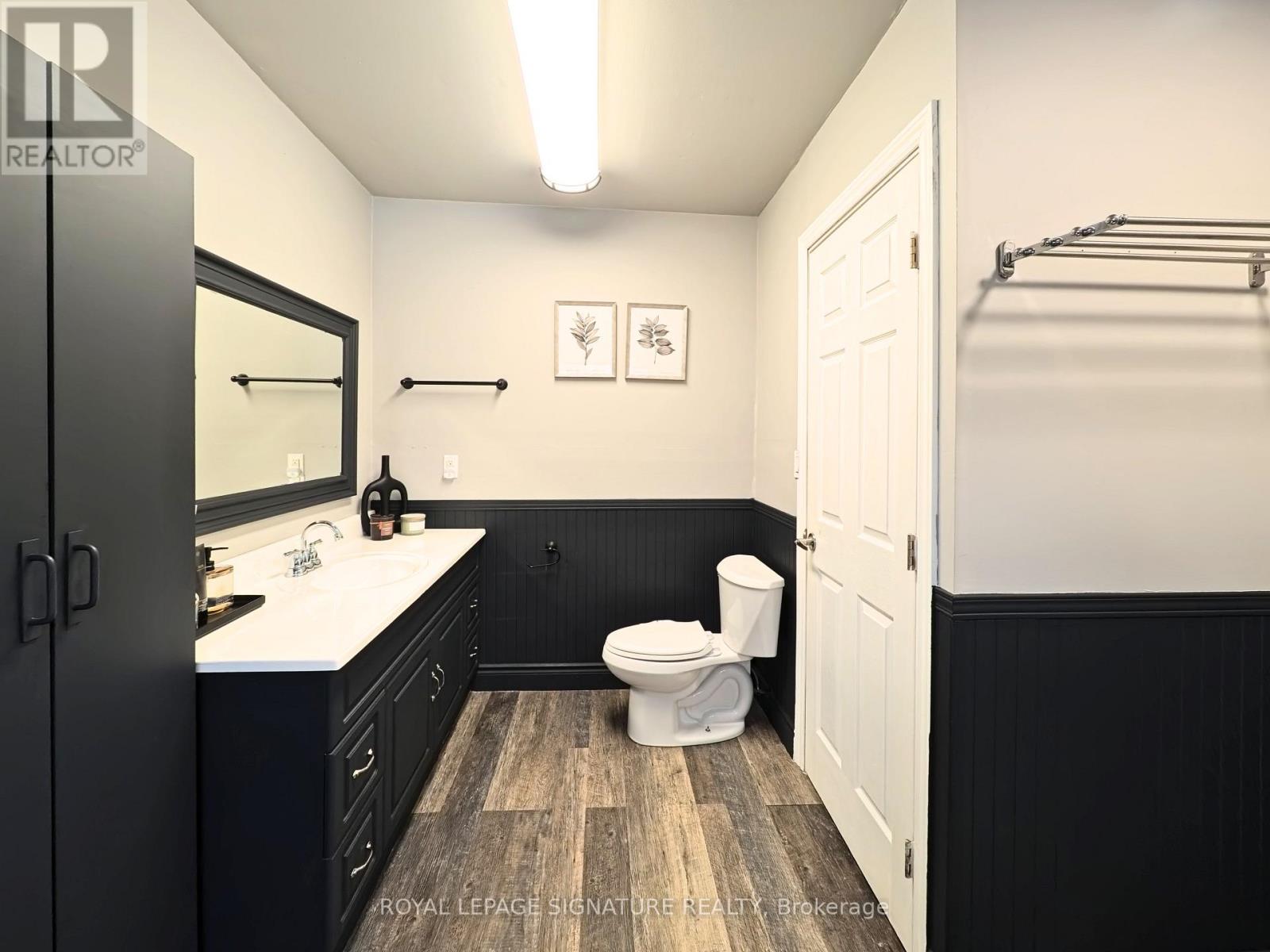 94 Meighen Avenue, Toronto, Ontario  M4B 2H7 - Photo 18 - E12867244