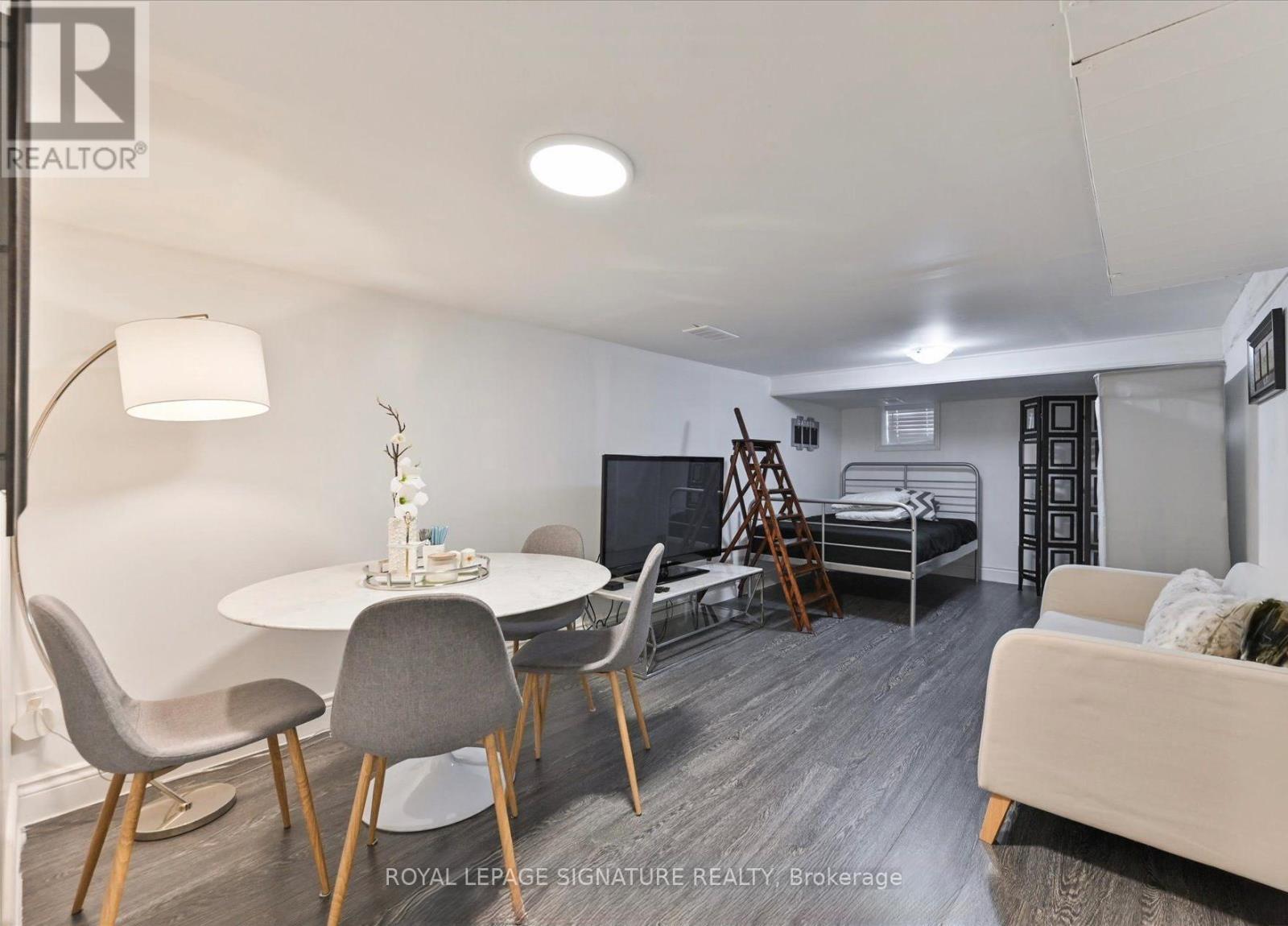 94 Meighen Avenue, Toronto, Ontario  M4B 2H7 - Photo 32 - E12867244