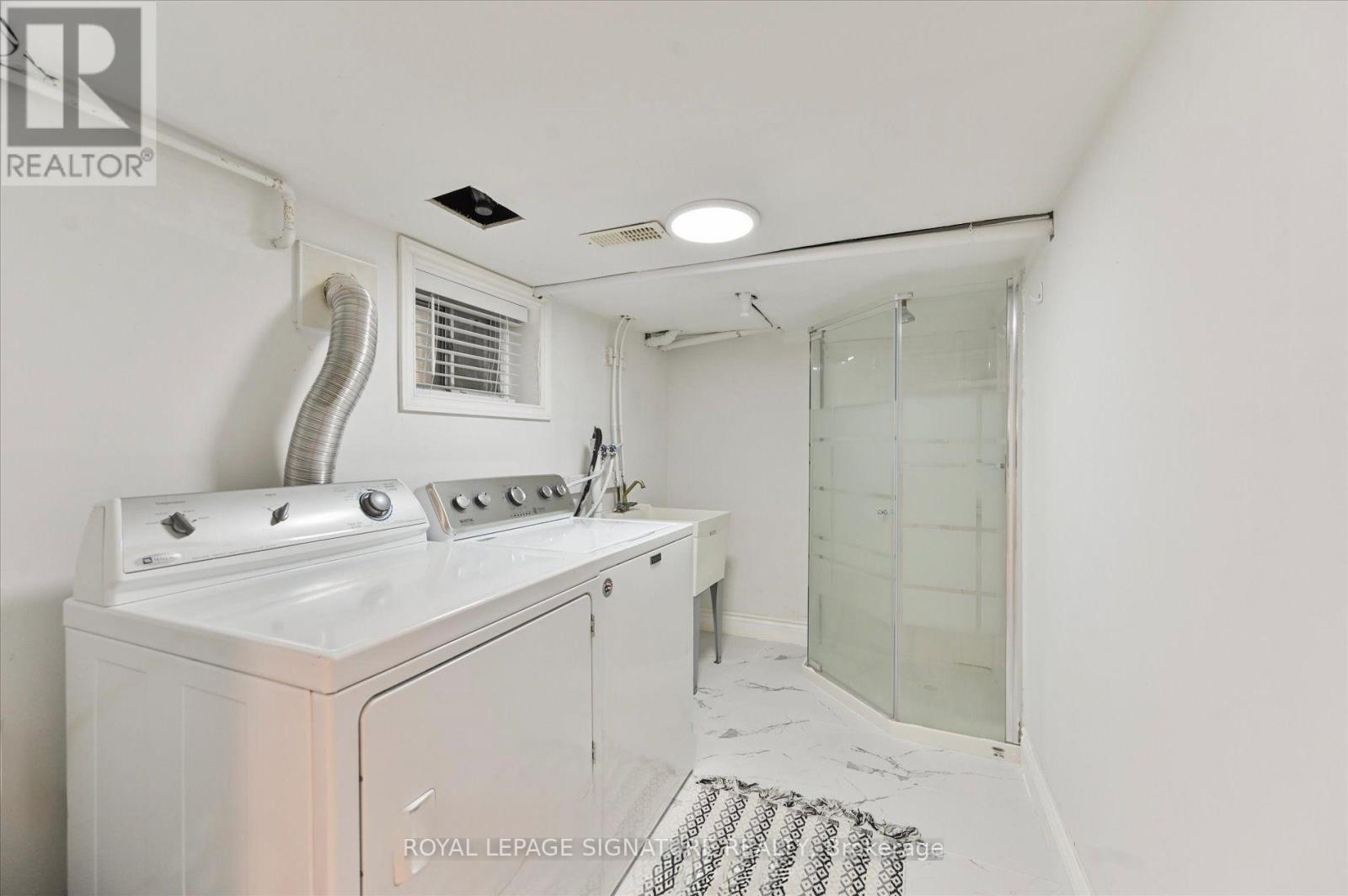 94 Meighen Avenue, Toronto, Ontario  M4B 2H7 - Photo 35 - E12867244