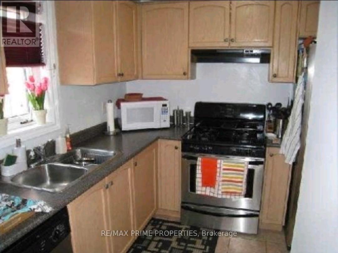 14 Forest Valley Road, Markham (Greensborough), Ontario  L6E 1T9 - Photo 6 - N12947592