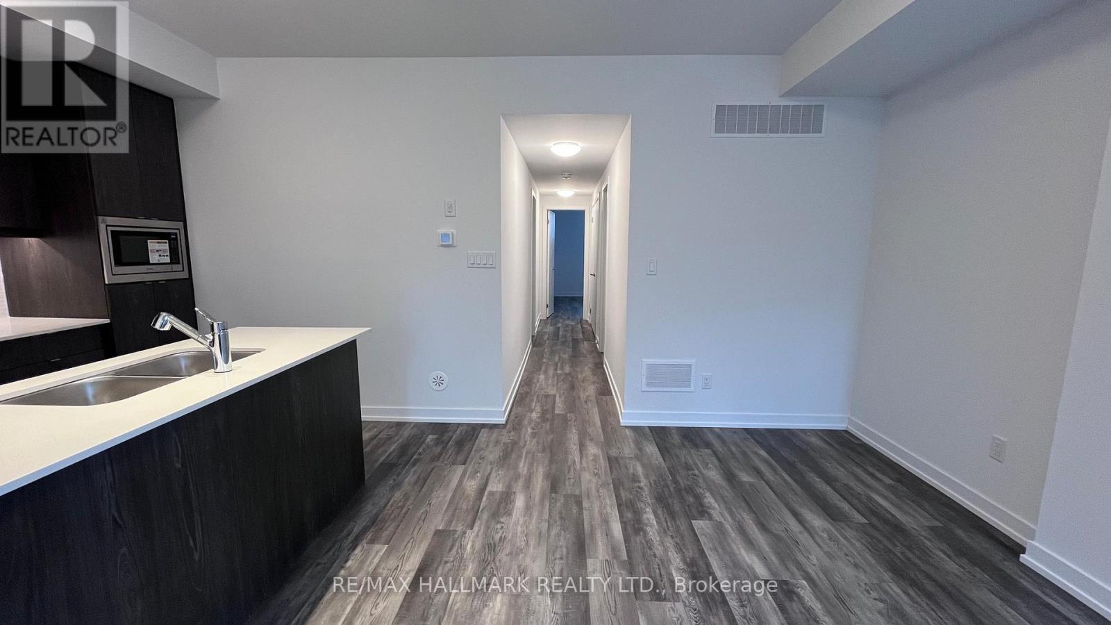 120 - 51 Jefferson Side Road, Richmond Hill, Ontario  L4E 1M1 - Photo 8 - N12930752