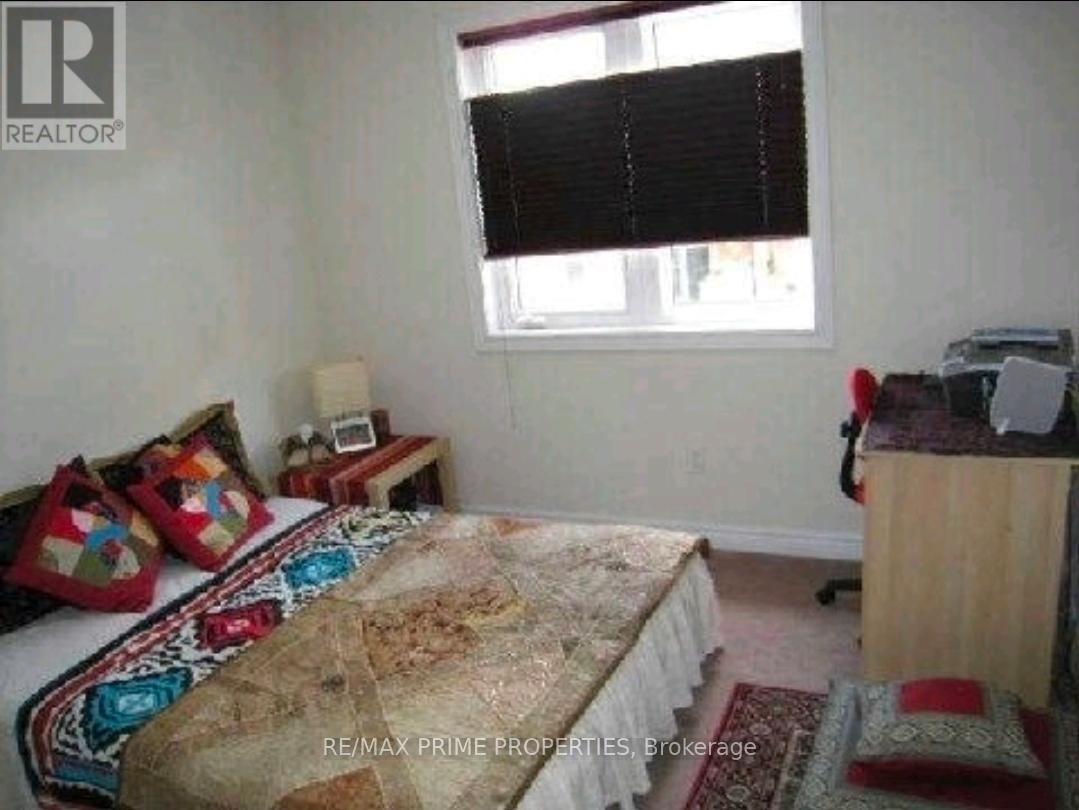 14 Forest Valley Road, Markham (Greensborough), Ontario  L6E 1T9 - Photo 7 - N12947592