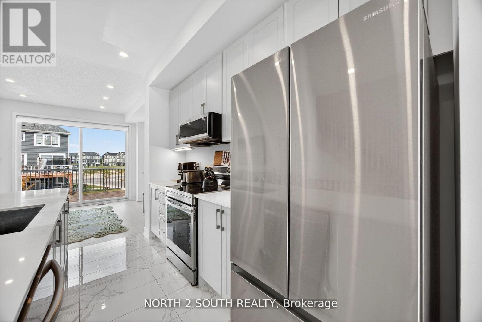 24 Abby Drive, Wasaga Beach, Ontario  L9Z 0K2 - Photo 17 - S12879594