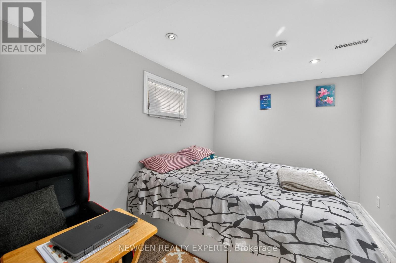 63 Faludon Drive, Halton Hills, Ontario  L7G 1H9 - Photo 33 - W12946556