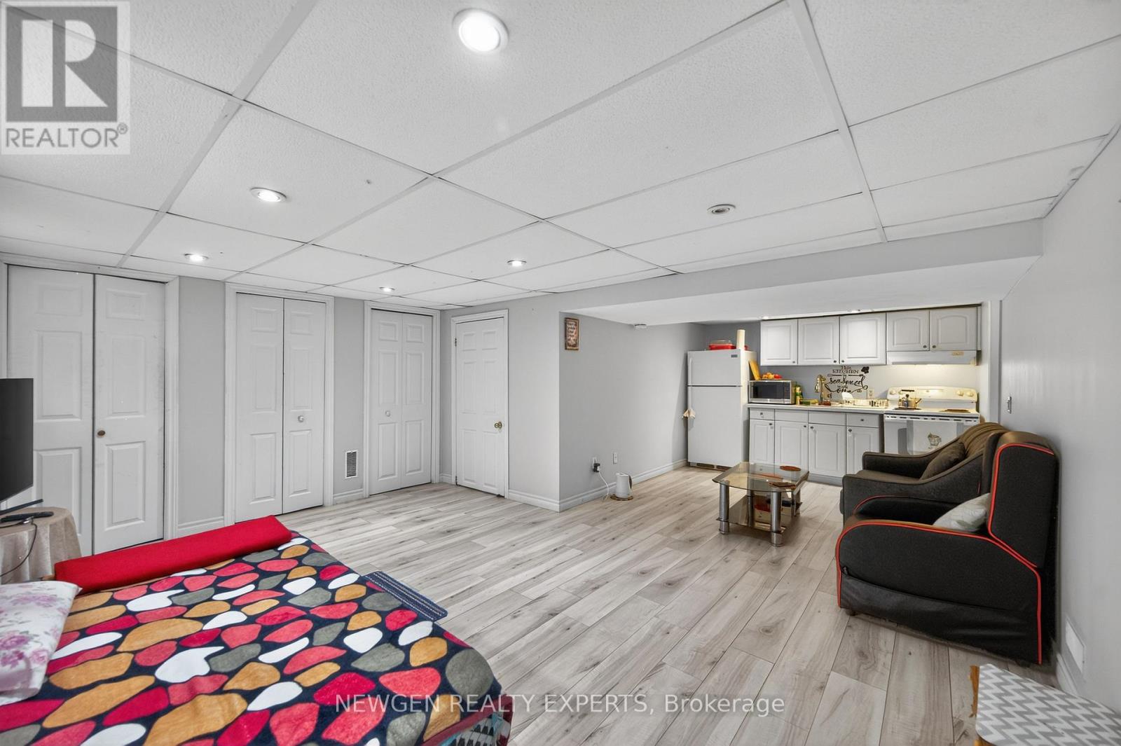 63 Faludon Drive, Halton Hills, Ontario  L7G 1H9 - Photo 31 - W12946556