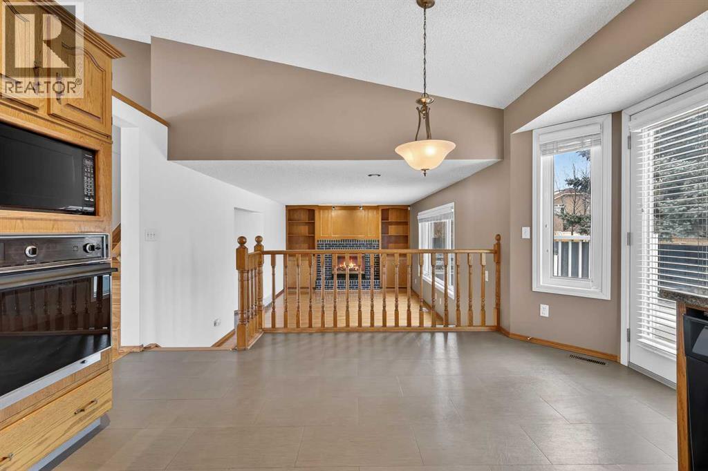 1208 Sunvista Way Se, Calgary, Alberta  T2X 3G1 - Photo 13 - A2289466