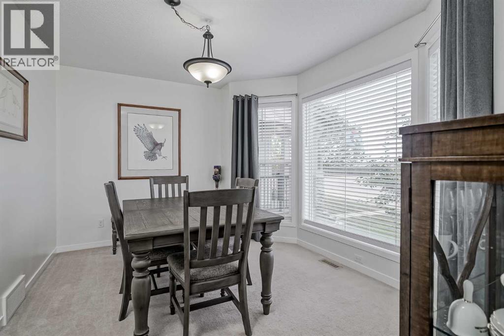 52 Autumn Court SE, Calgary, Alberta  T3M 0P4 - Photo 4 - A2295605