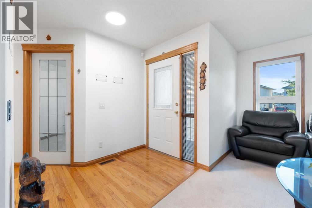 43 Edgebrook Cove NW, Calgary, Alberta  T3A 5N5 - Photo 3 - A2294439