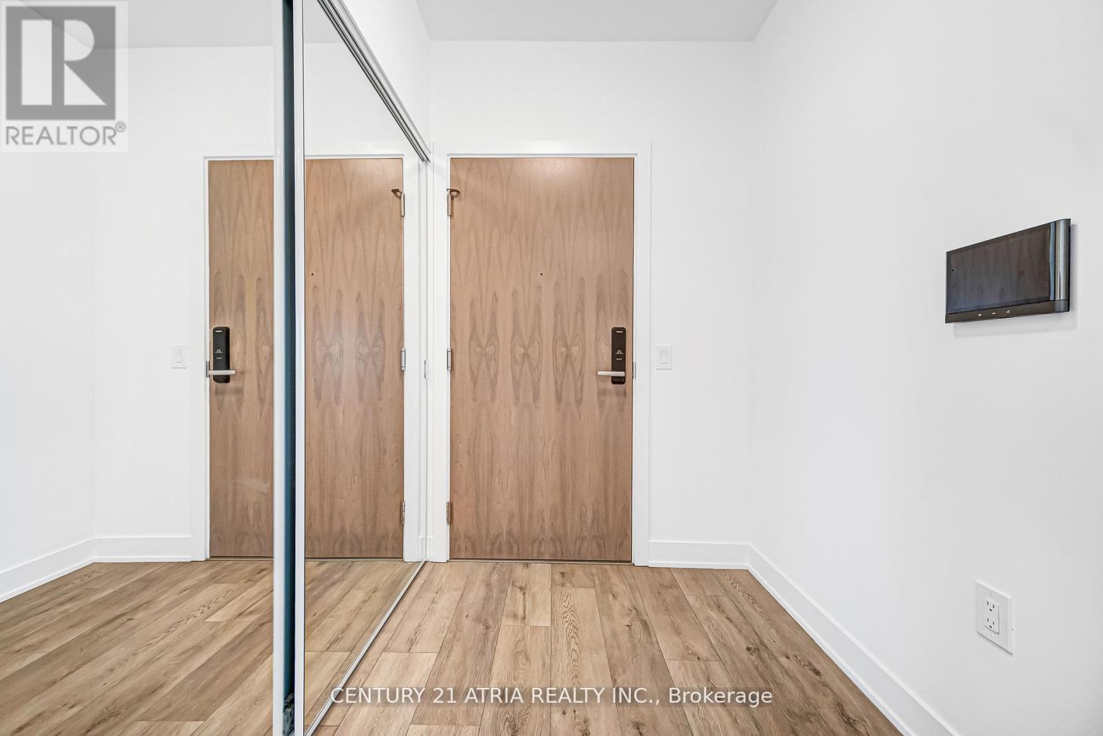 3308 - 575 Bloor Street E, Toronto, Ontario  M4W 0B2 - Photo 2 - C12950726