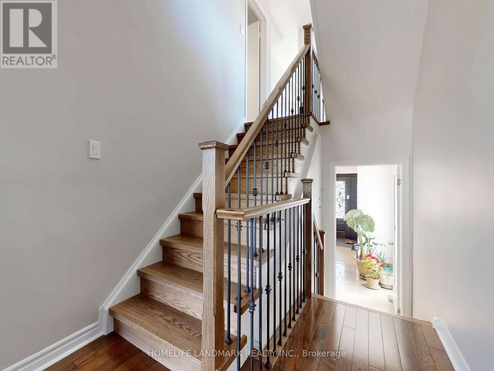 139 Chipwood Crescent, Toronto, Ontario  M2J 3X6 - Photo 10 - C12950768