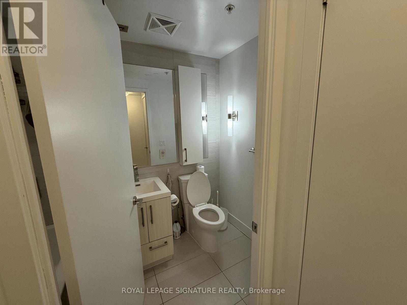 701 - 39 Sherbourne Street, Toronto, Ontario  M5A 0L8 - Photo 6 - C12950818