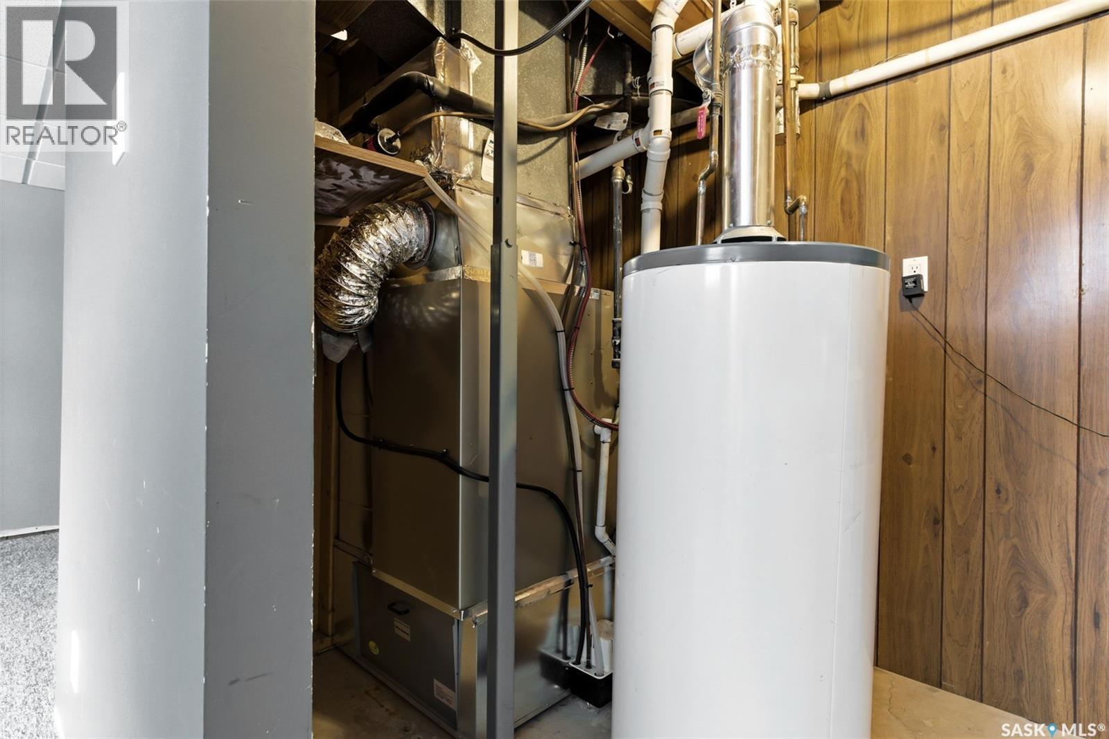 1130 12th Avenue N, Regina, Saskatchewan  S4R 7W7 - Photo 26 - SK031906