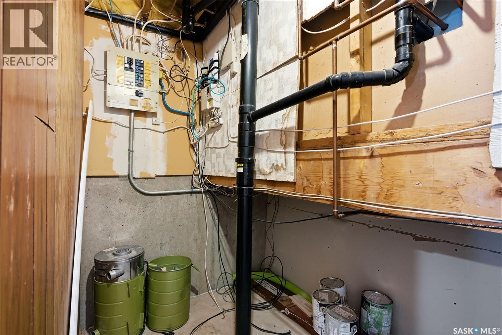 1130 12th Avenue N, Regina, Saskatchewan  S4R 7W7 - Photo 27 - SK031906