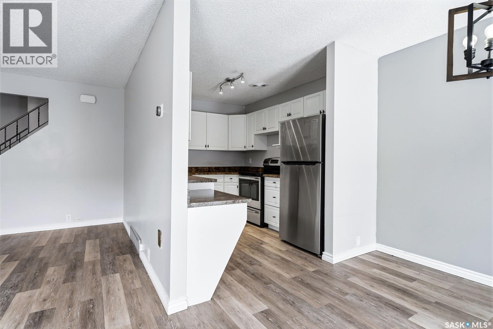 1130 12th Avenue N, Regina, Saskatchewan  S4R 7W7 - Photo 8 - SK031906