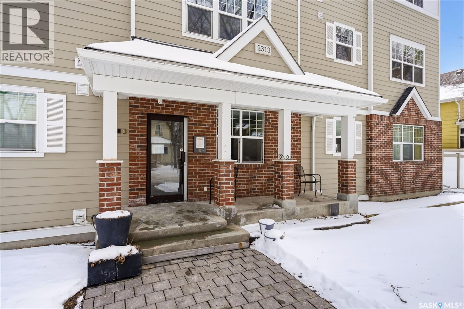 101 2313 Montreal Street, Regina, Saskatchewan  S4P 1L9 - Photo 2 - SK031900