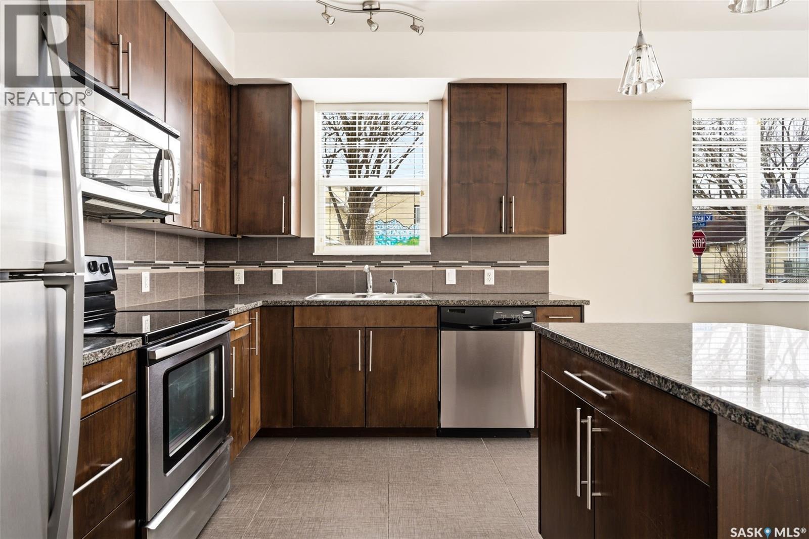 101 2313 Montreal Street, Regina, Saskatchewan  S4P 1L9 - Photo 3 - SK031900