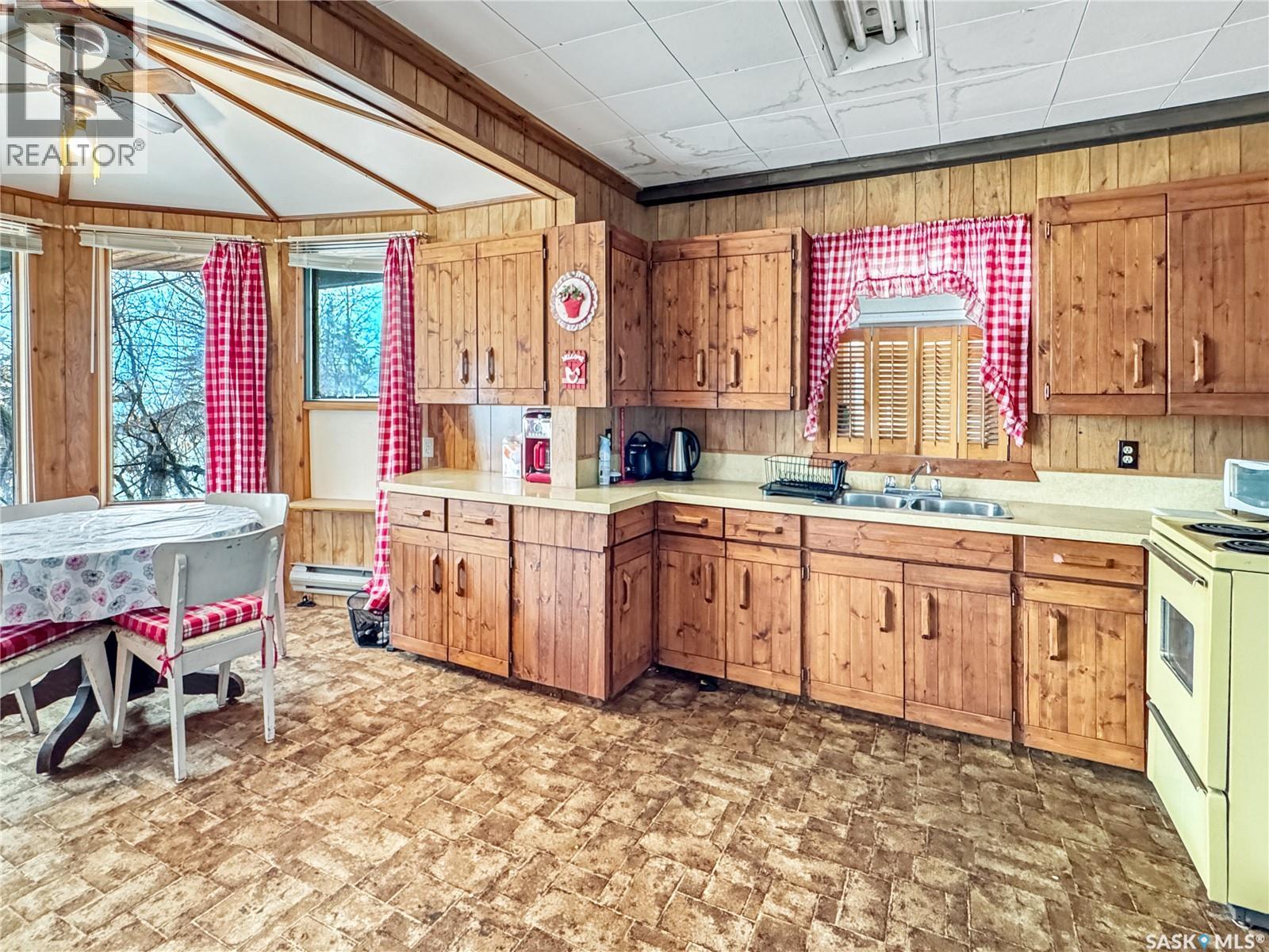 8591 Hunts Cove Crescent, Cochin, Saskatchewan  S0M 0L0 - Photo 5 - SK031781