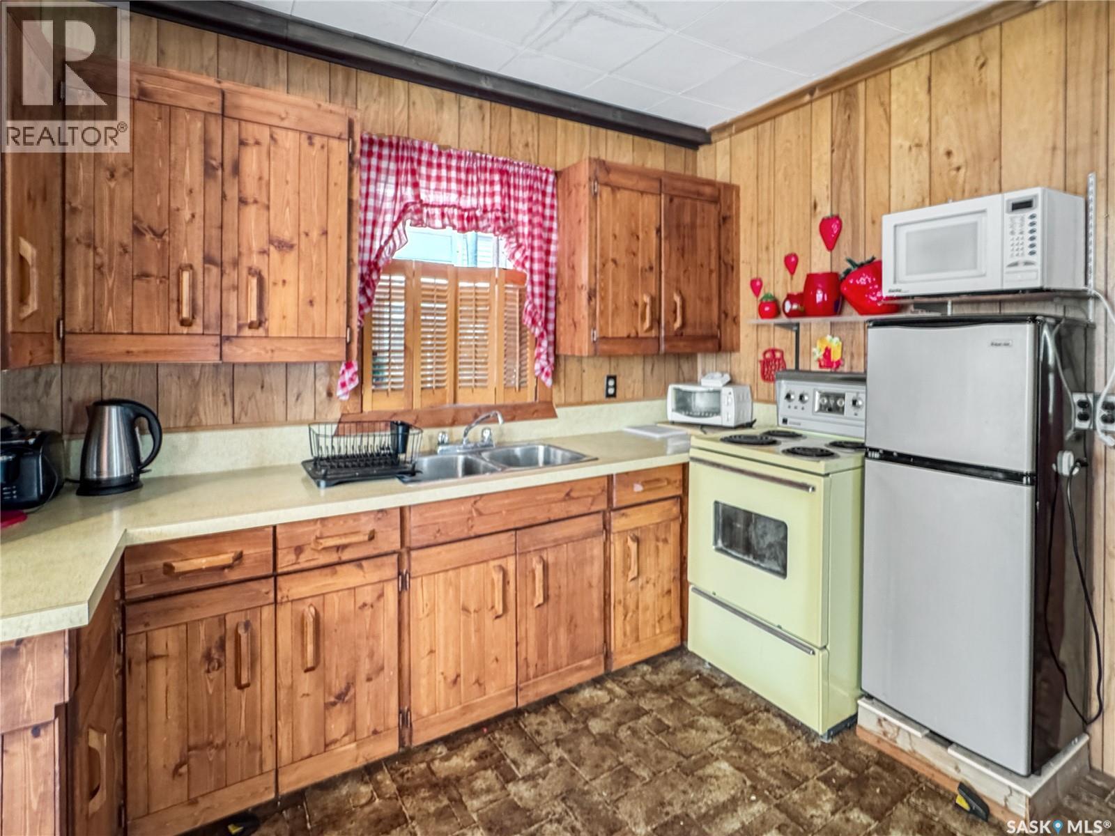 8591 Hunts Cove Crescent, Cochin, Saskatchewan  S0M 0L0 - Photo 6 - SK031781