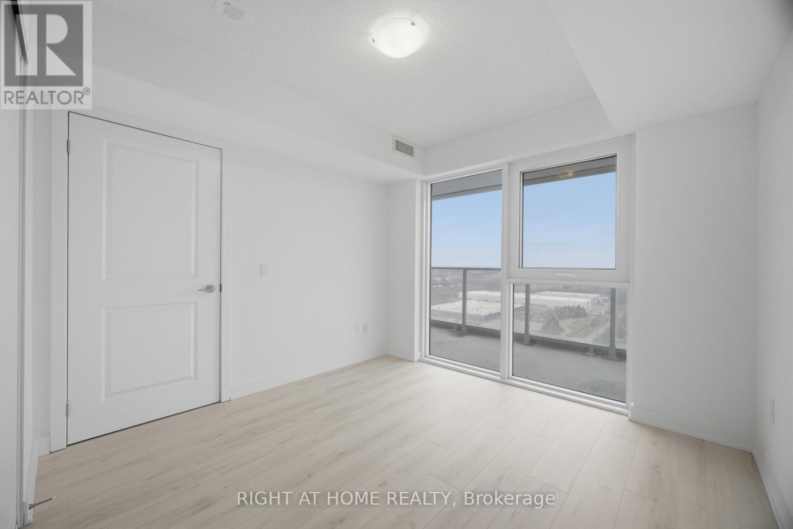 2307 - 1010 Sandy Beach Road, Pickering, Ontario  L1W 0C7 - Photo 6 - E12950748