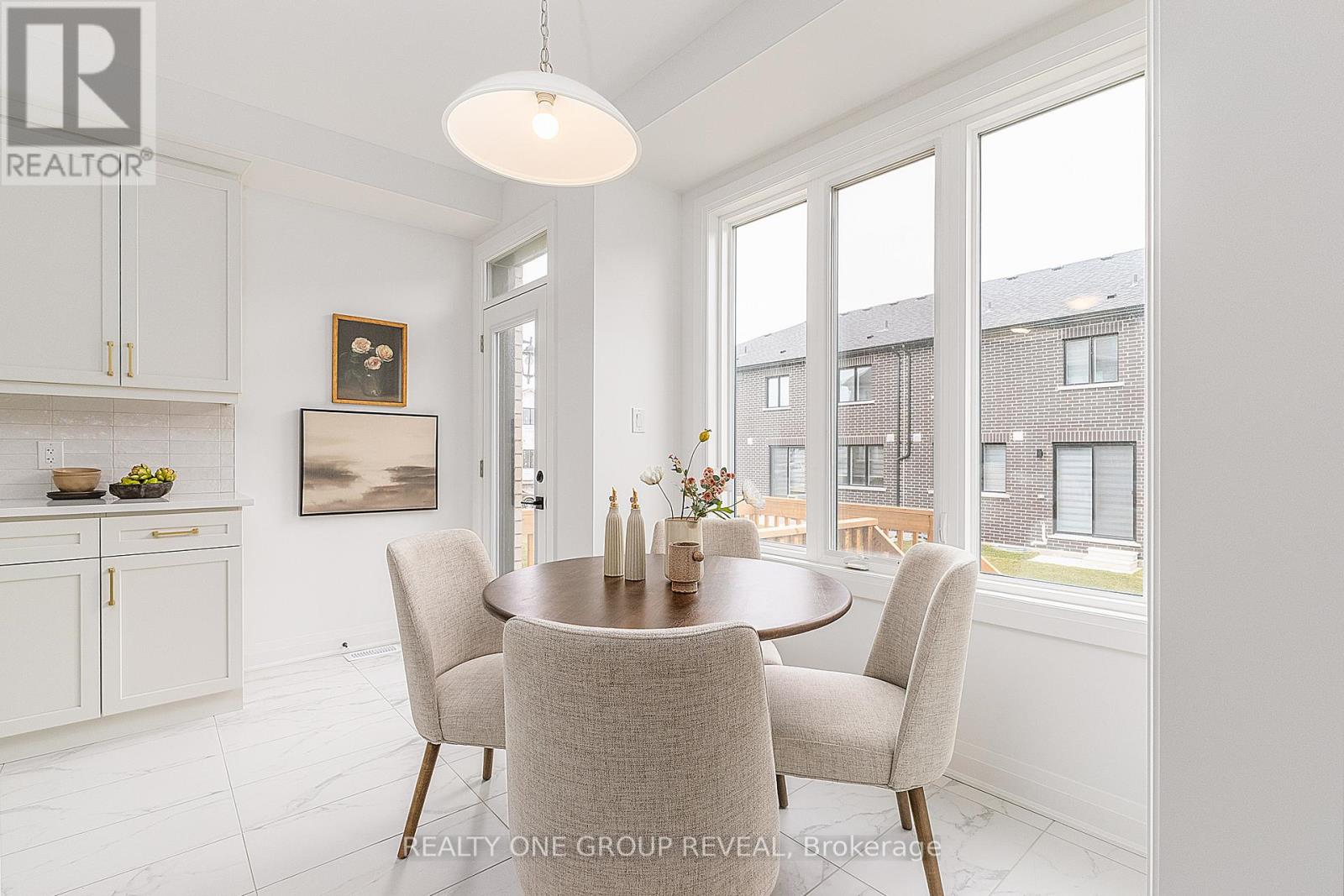 3376 Marchington Square, Pickering, Ontario  L1X 0T1 - Photo 12 - E12950866