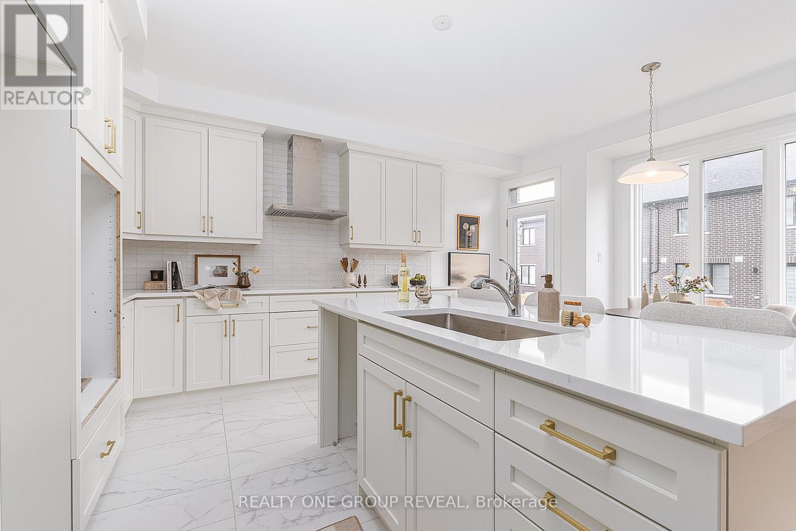 3376 Marchington Square, Pickering, Ontario  L1X 0T1 - Photo 15 - E12950866