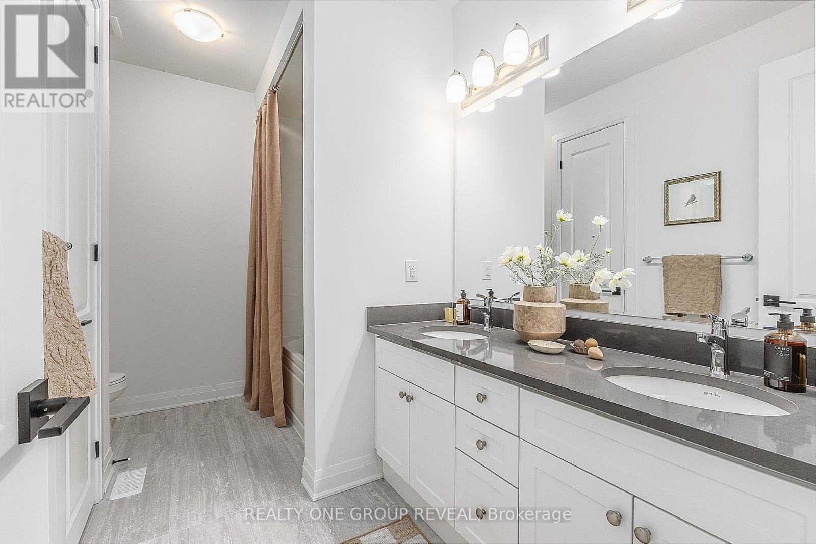 3376 Marchington Square, Pickering, Ontario  L1X 0T1 - Photo 23 - E12950866