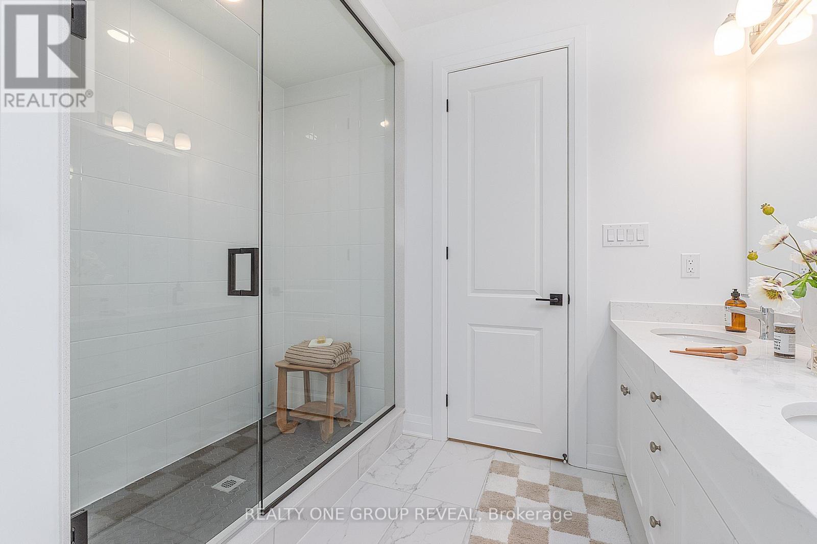 3376 Marchington Square, Pickering, Ontario  L1X 0T1 - Photo 36 - E12950866