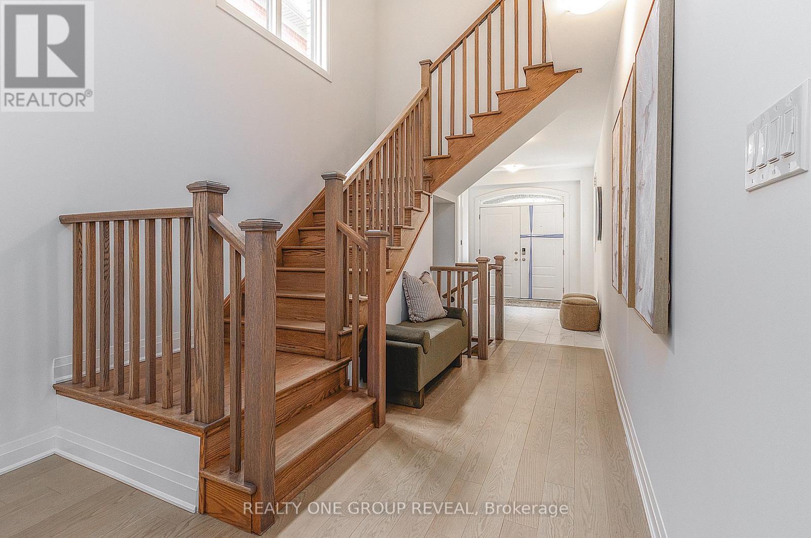 3376 Marchington Square, Pickering, Ontario  L1X 0T1 - Photo 4 - E12950866