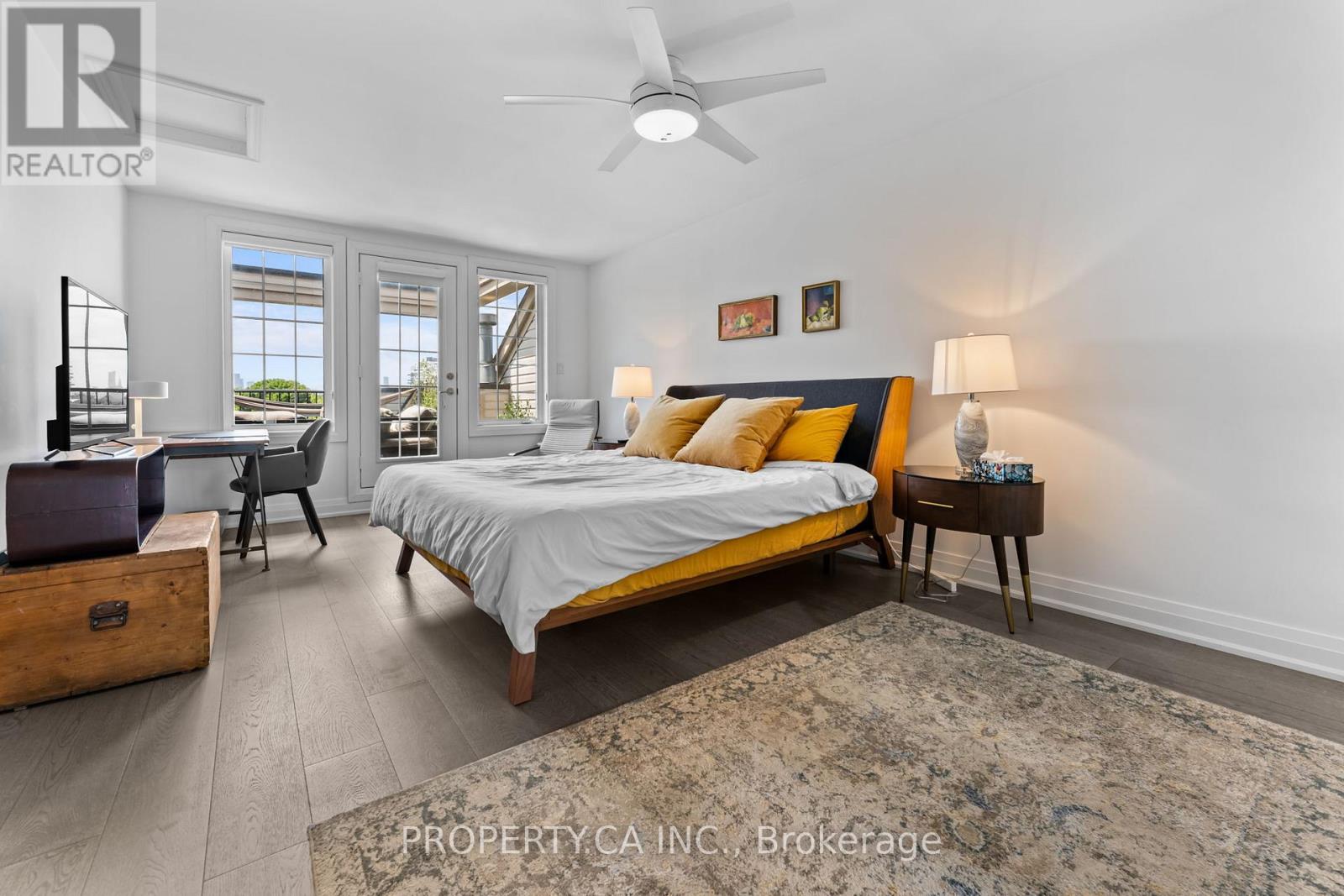 55 Northern Dancer Boulevard, Toronto, Ontario  M4L 2G6 - Photo 23 - E12950868