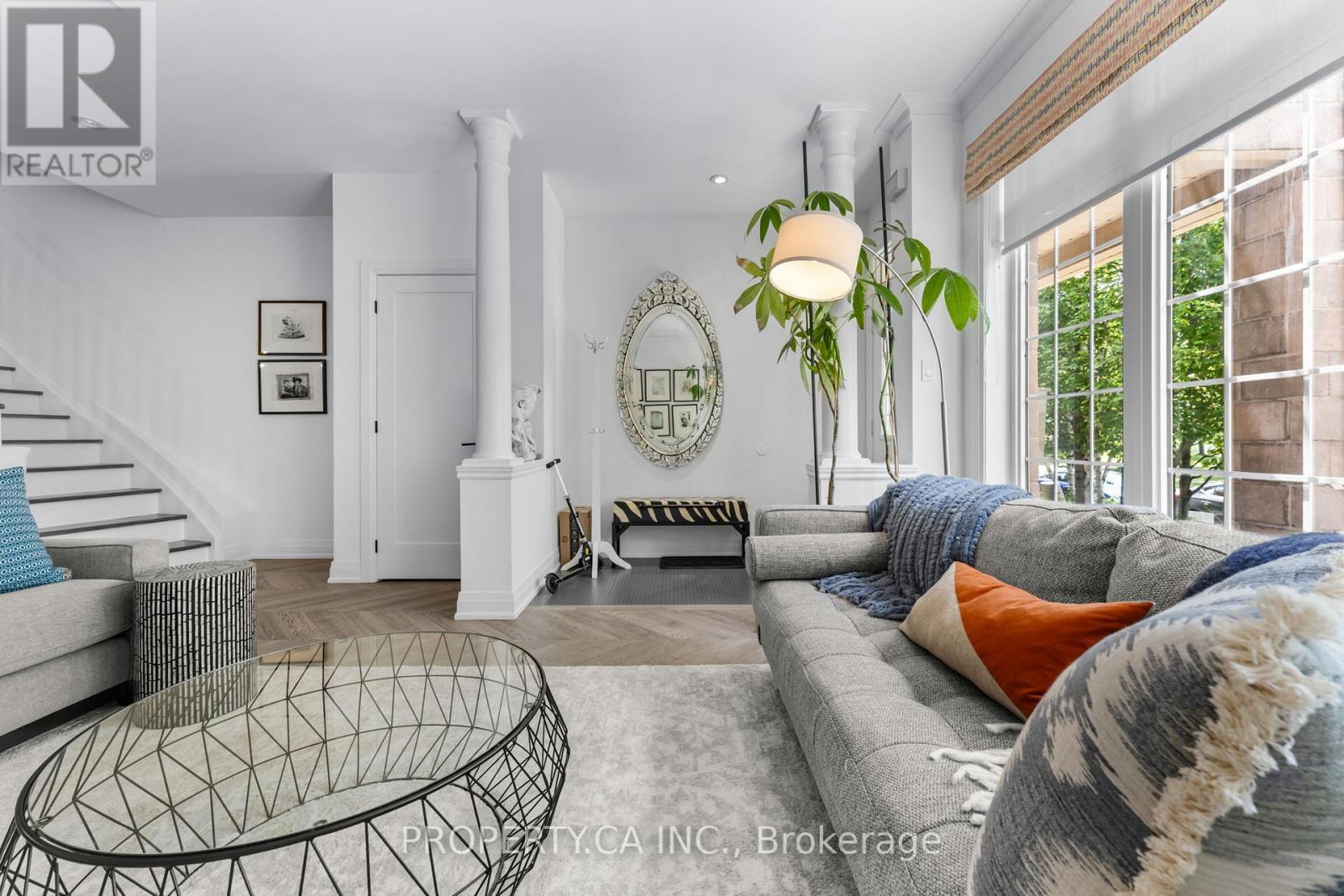 55 Northern Dancer Boulevard, Toronto, Ontario  M4L 2G6 - Photo 5 - E12950868