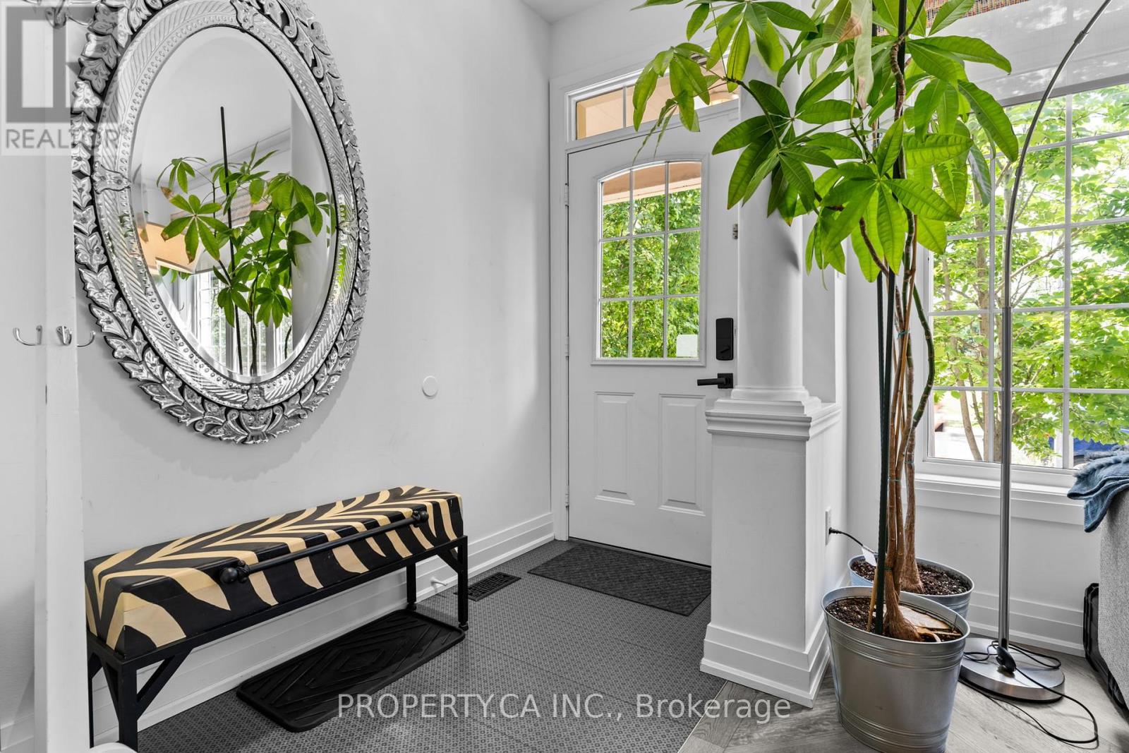 55 Northern Dancer Boulevard, Toronto, Ontario  M4L 2G6 - Photo 7 - E12950868