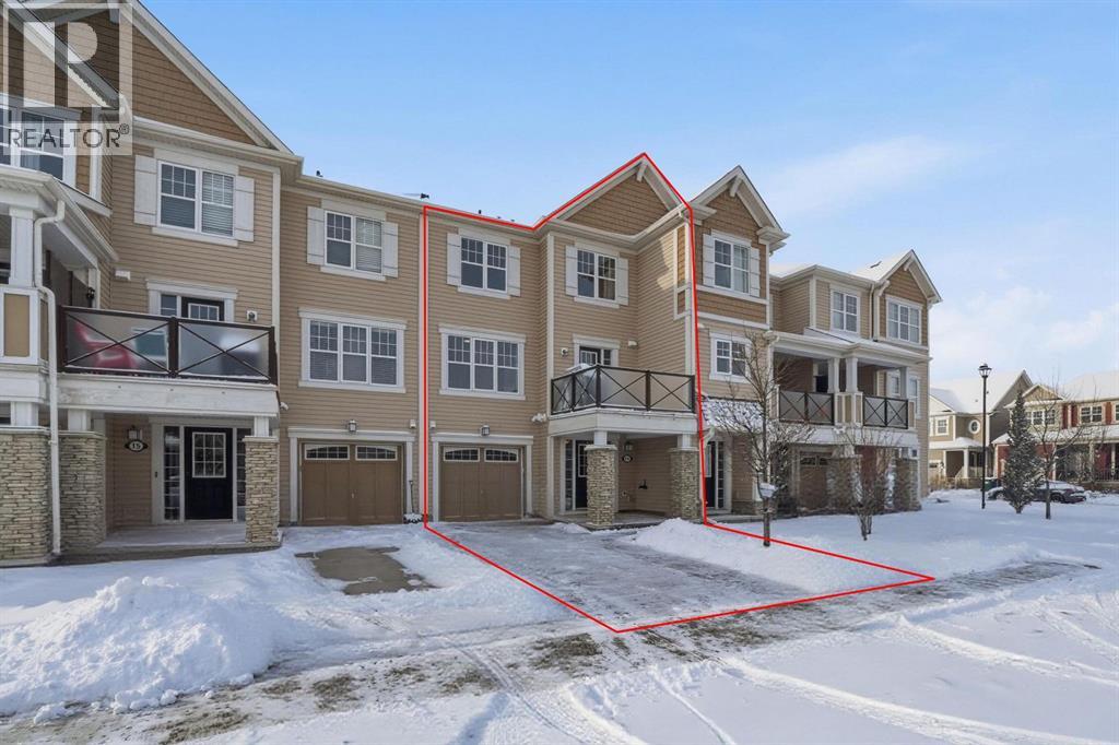 11 Windford Crescent SW, Airdrie, Alberta  T4B 4A4 - Photo 2 - A2294396