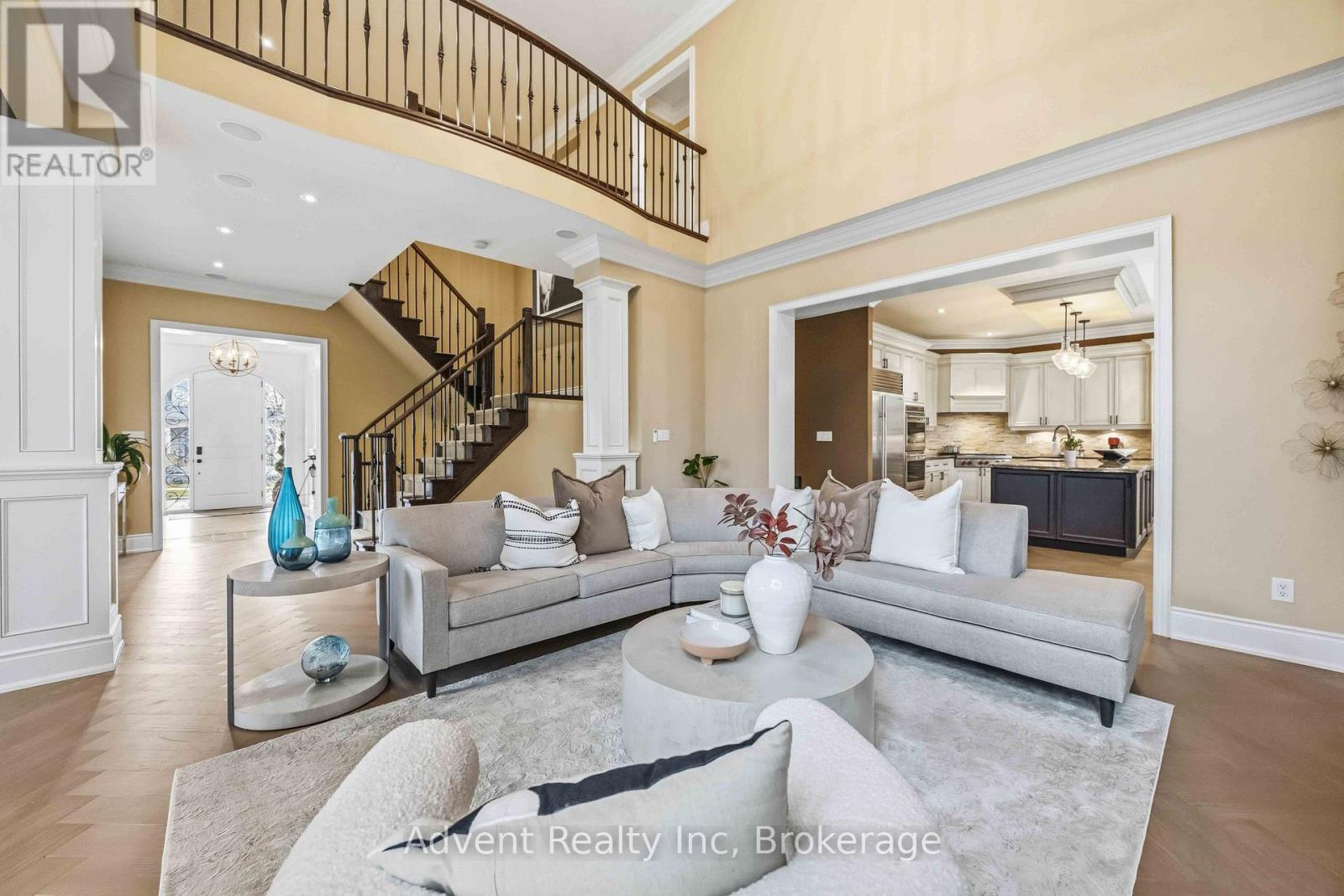 183 Angus Glen Boulevard, Markham, Ontario  L6C 0K1 - Photo 4 - N12950772