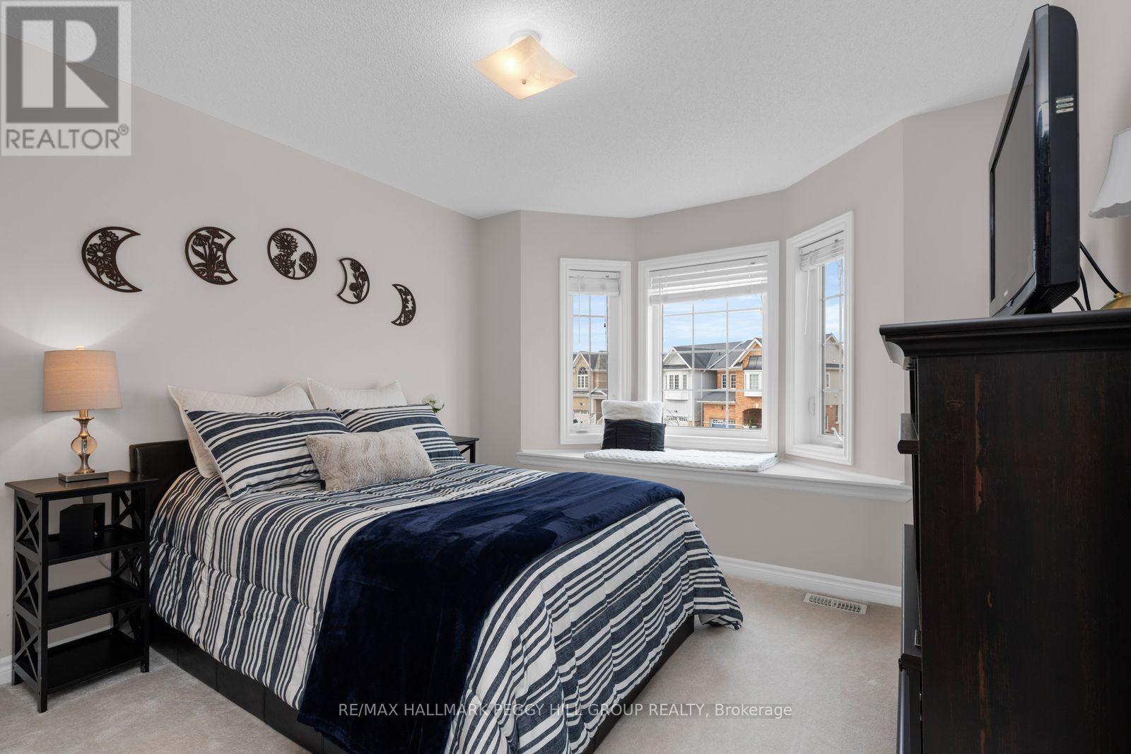 138 Mount Crescent, Essa, Ontario  L3W 0N1 - Photo 11 - N12950774