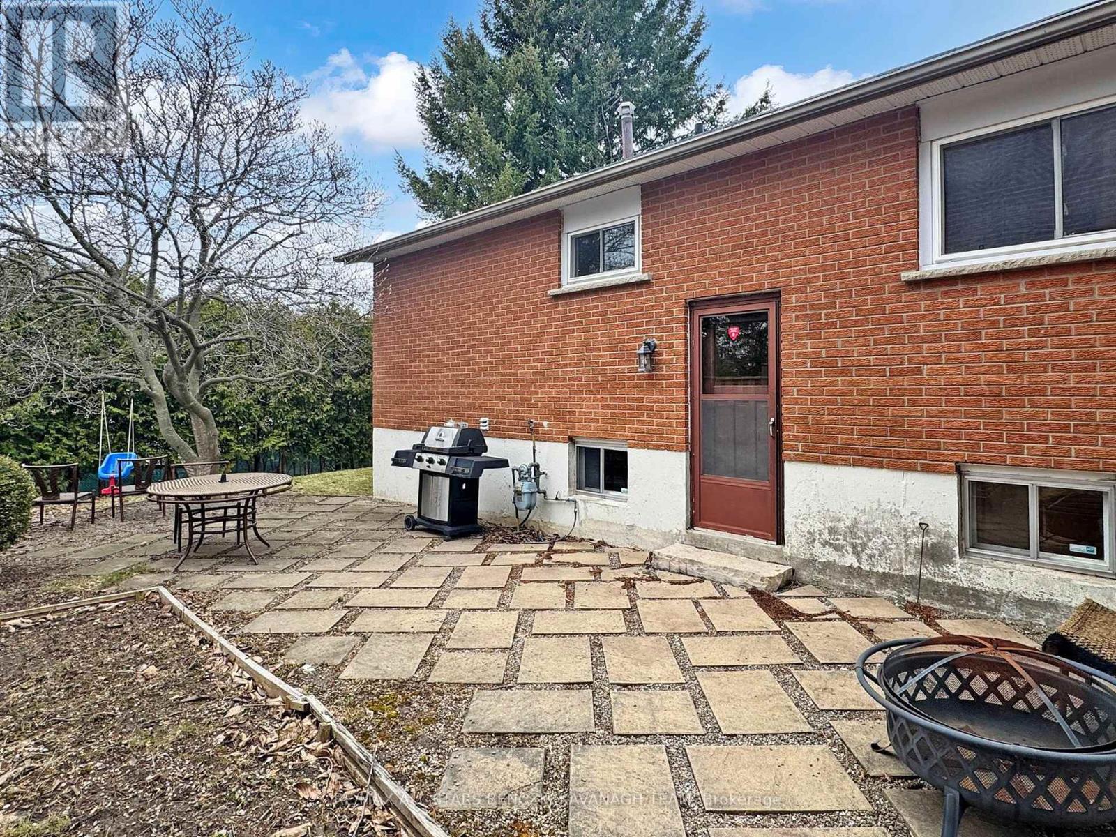 30 Sir Caradoc Place, Markham, Ontario  L3P 2X6 - Photo 13 - N12950798