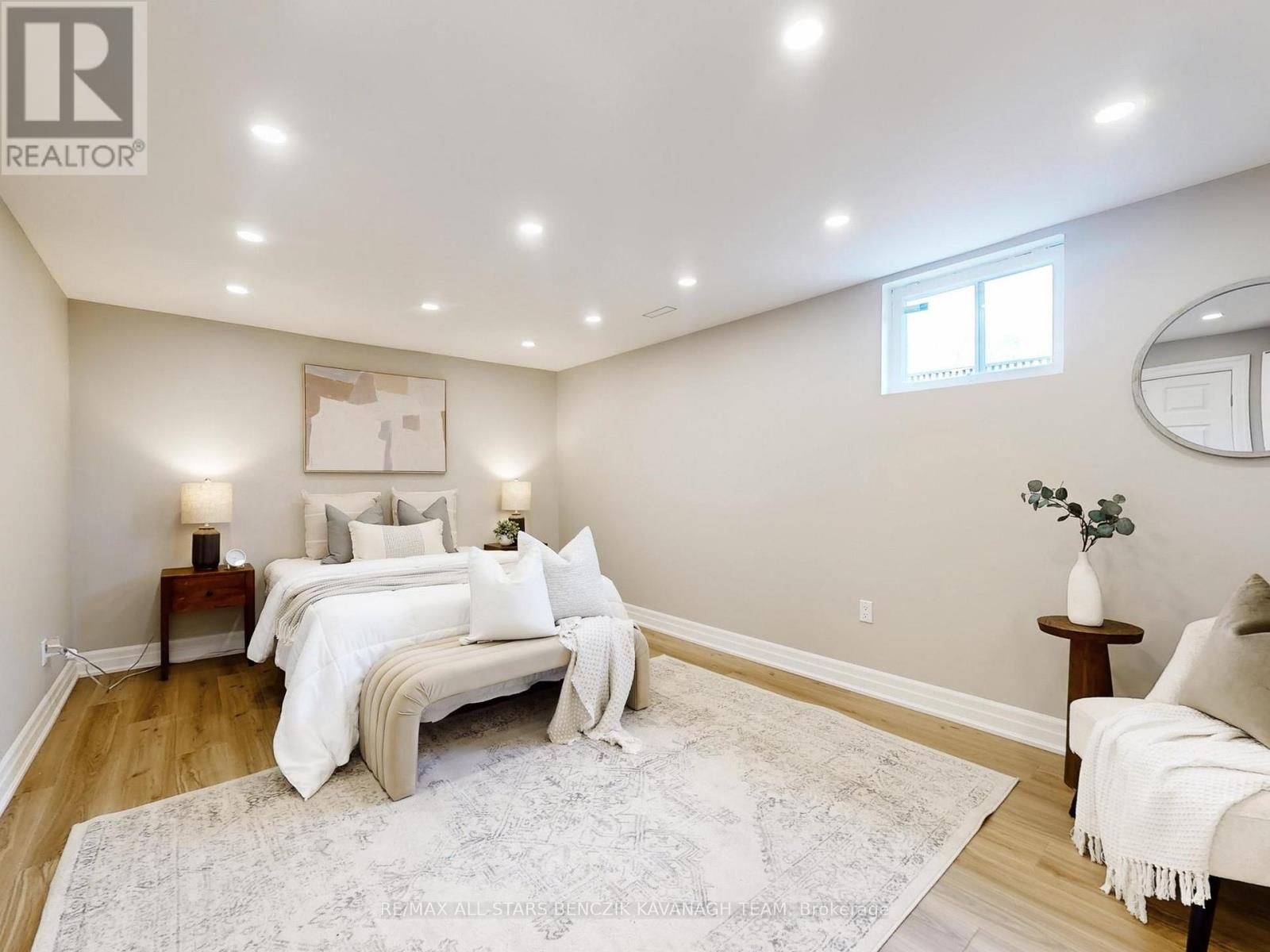 30 Sir Caradoc Place, Markham, Ontario  L3P 2X6 - Photo 18 - N12950798