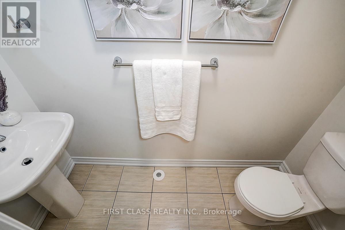 5303 Major Mackenzie Drive E, Markham, Ontario  L6C 0N3 - Photo 7 - N12950892